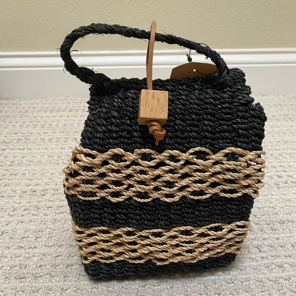 Esprit black and tan straw tote - Picture 3 of 4
